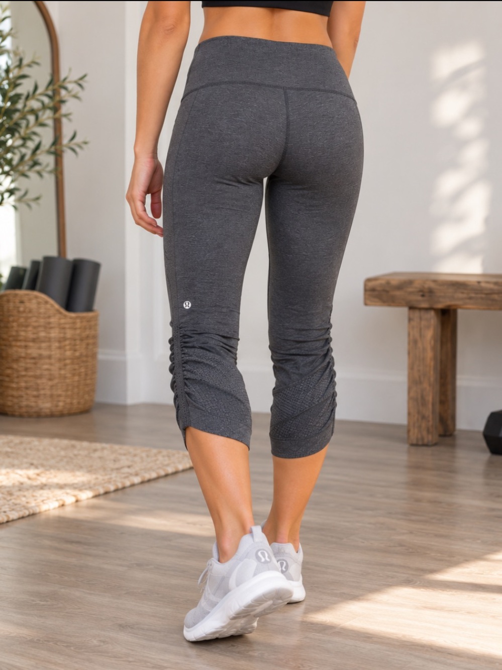 Lululemon Gray Ruched Cropped Leggings Capri Size 4